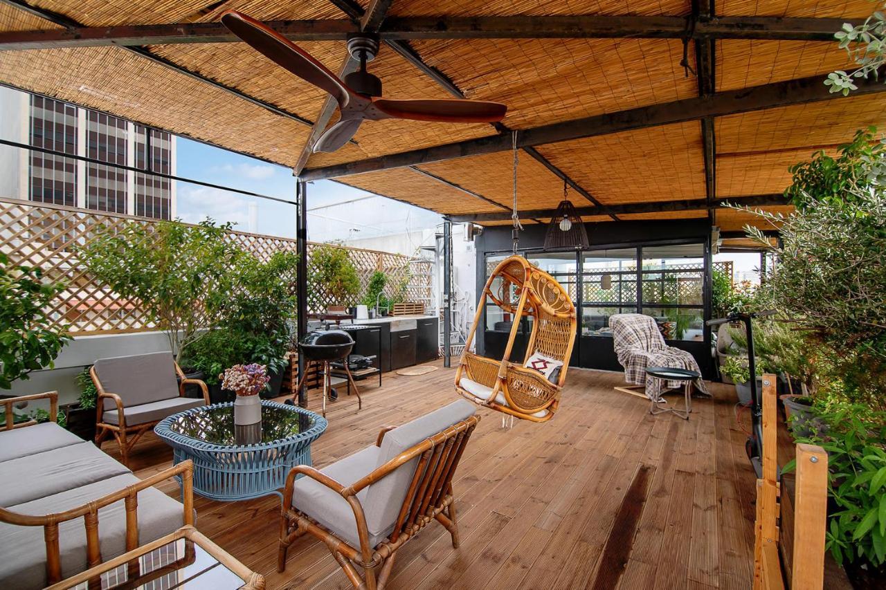 Unique Solar Penthouse With Jacuzzi And Sauna In Central Atény Exteriér fotografie